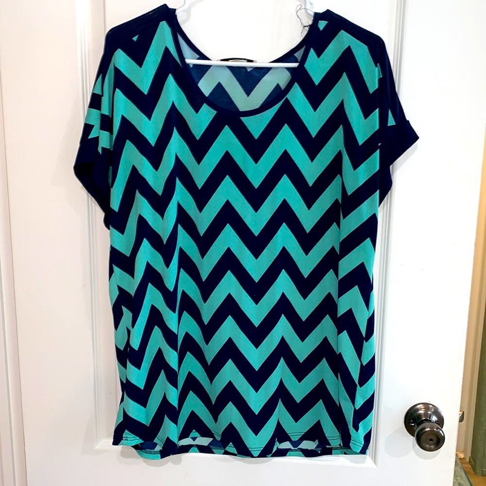 XL Carol Rose Teal/ Navy Chevron blouse